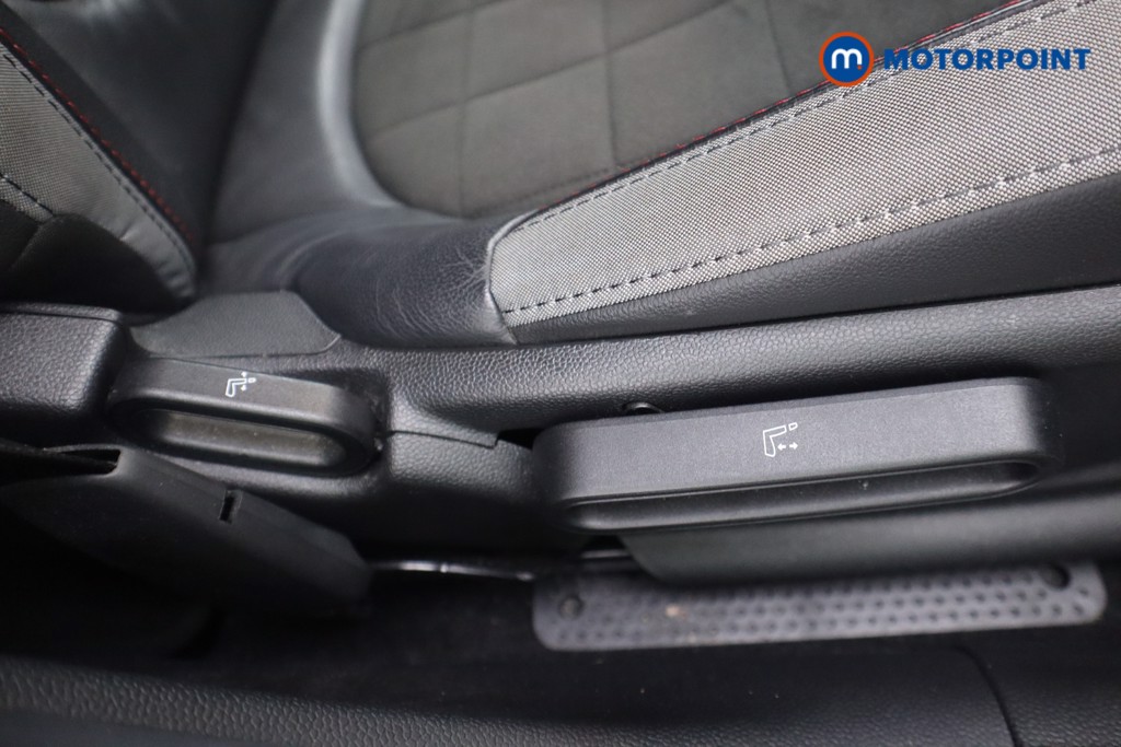 Mini Hatchback Cooper Sport Automatic Petrol Hatchback - Stock Number (1578871) - 16th supplementary image