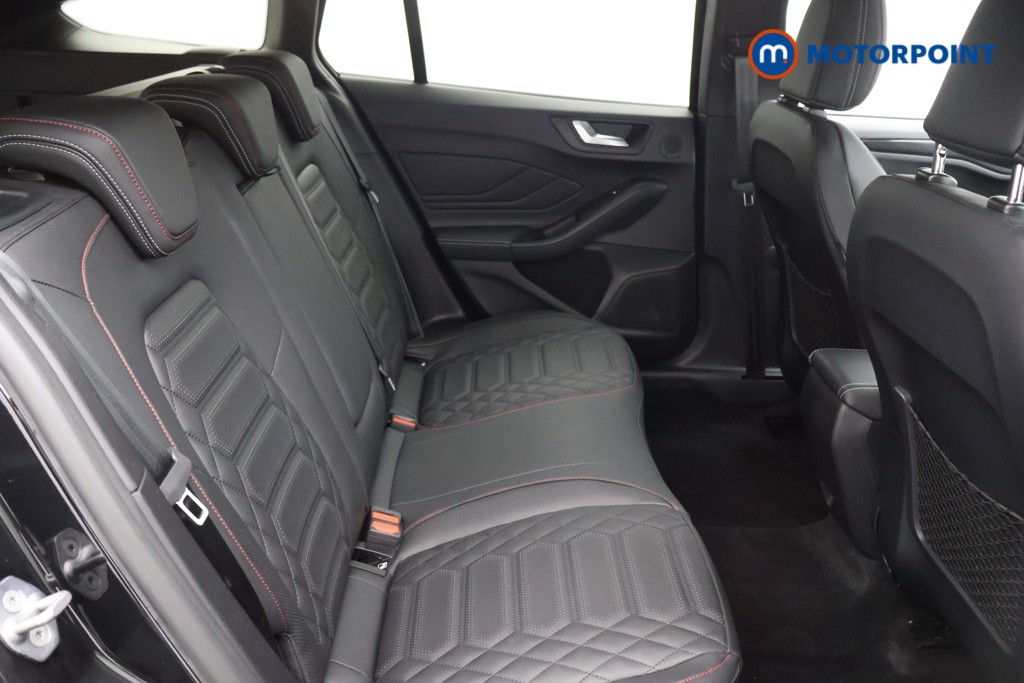 Ford Focus St-Line Vignale Automatic Petrol-Electric Hybrid Estate - Stock Number (1579126) - 12th supplementary image