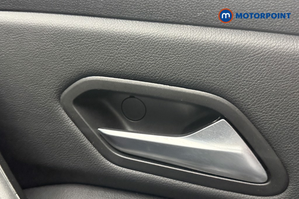 Dacia Duster Extreme Se Manual Petrol SUV - Stock Number (1579233) - 13th supplementary image