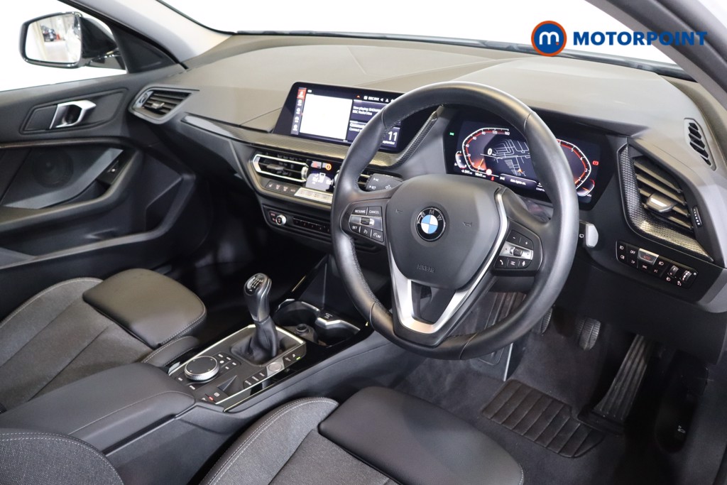 BMW 1 Series Sport Manual Petrol Hatchback - Stock Number (1579241) - 1st supplementary image