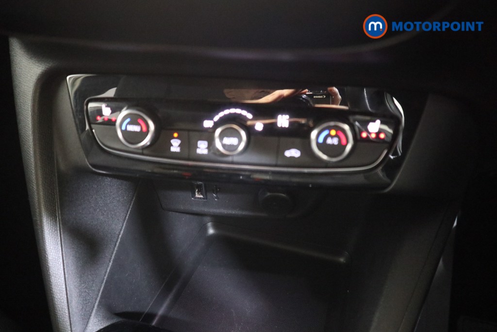 Vauxhall Corsa Elite Edition Manual Petrol Hatchback - Stock Number (1579343) - 7th supplementary image