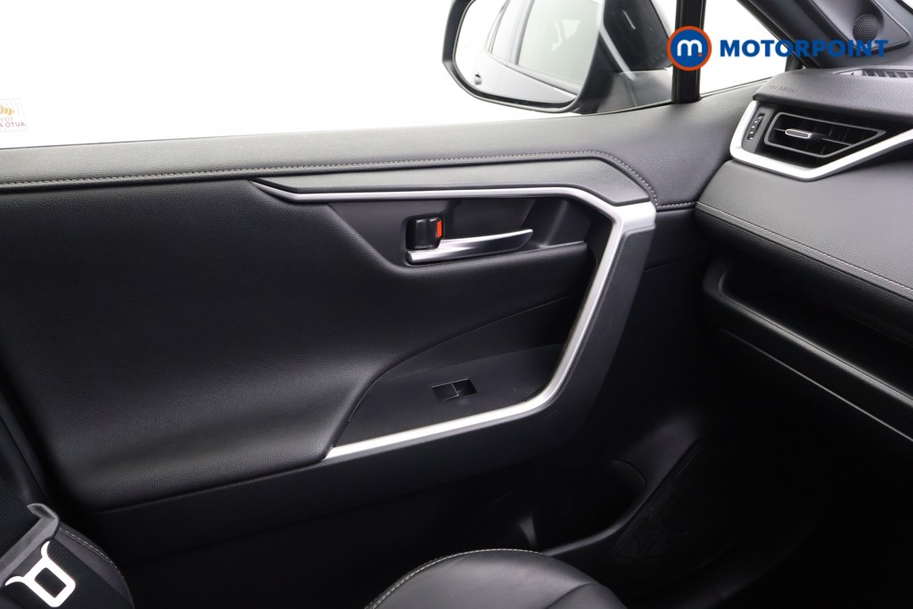 Toyota Rav4 Black Edition Automatic Petrol-Electric Hybrid SUV - Stock Number (1579438) - 8th supplementary image