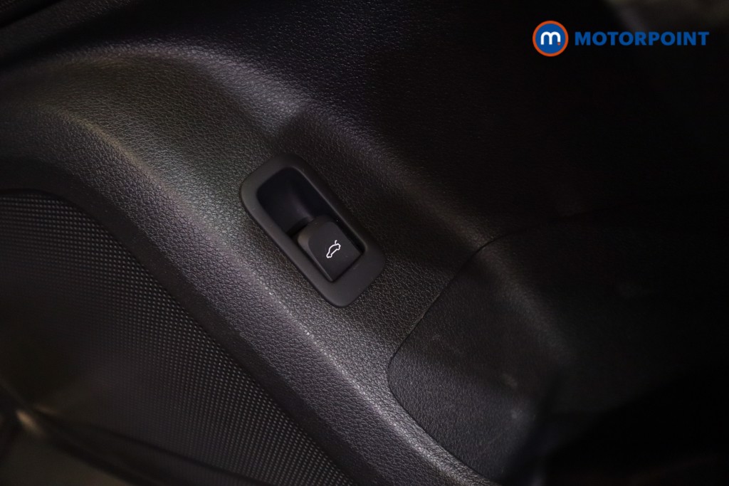Audi Q2 S Line Manual Petrol SUV - Stock Number (1579521) - 4th supplementary image
