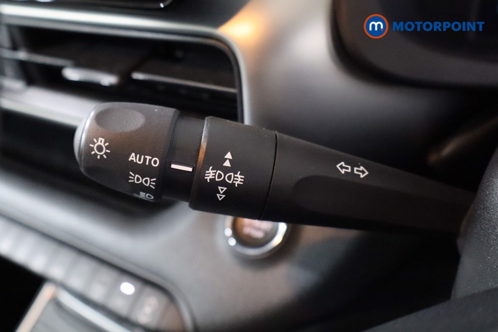 Jeep Avenger Summit Automatic Electric SUV - Stock Number (1579715) - 17th supplementary image