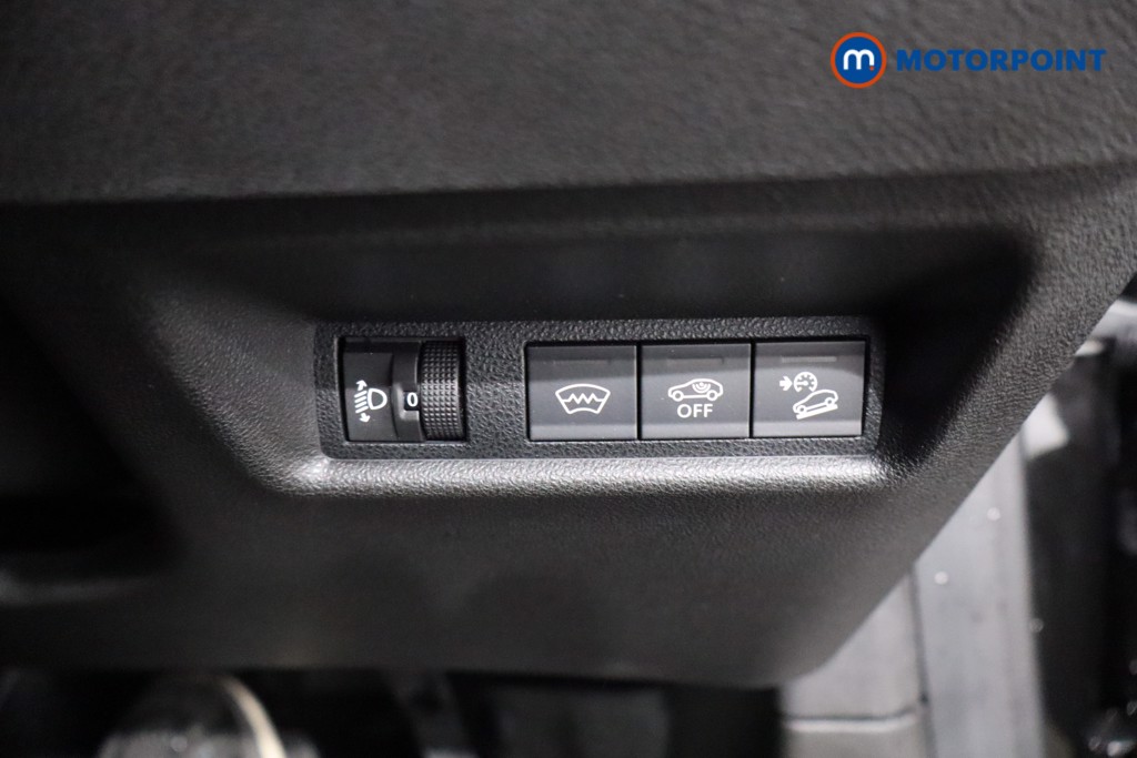 Jeep Avenger Summit Automatic Electric SUV - Stock Number (1579715) - 21st supplementary image