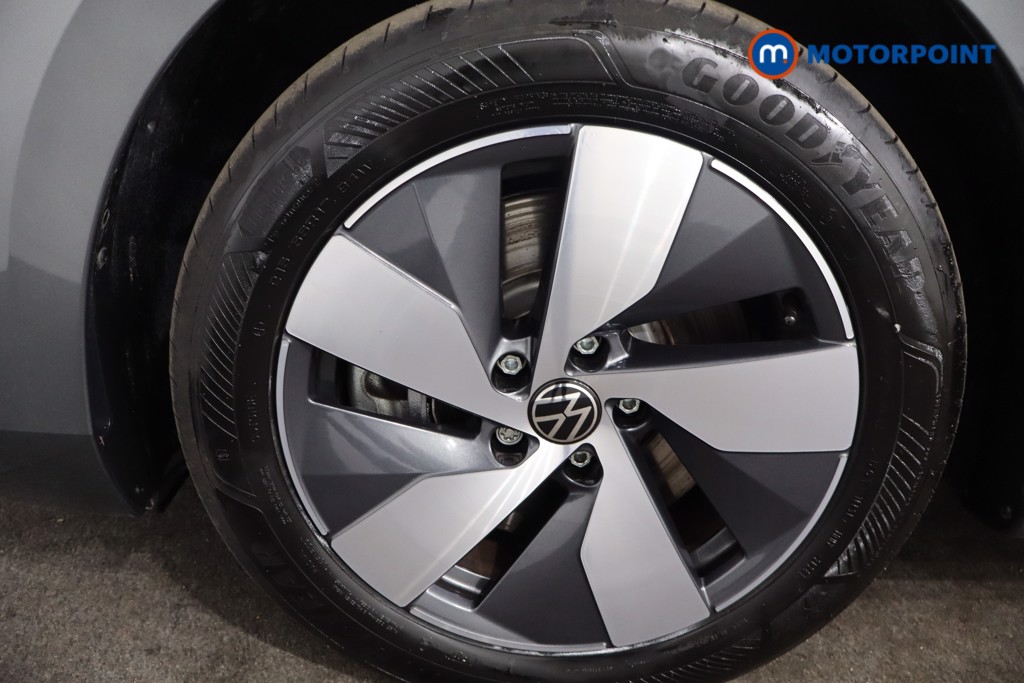 Volkswagen Passat Life Automatic Petrol Plug-In Hybrid Estate - Stock Number (1579893) - 11th supplementary image