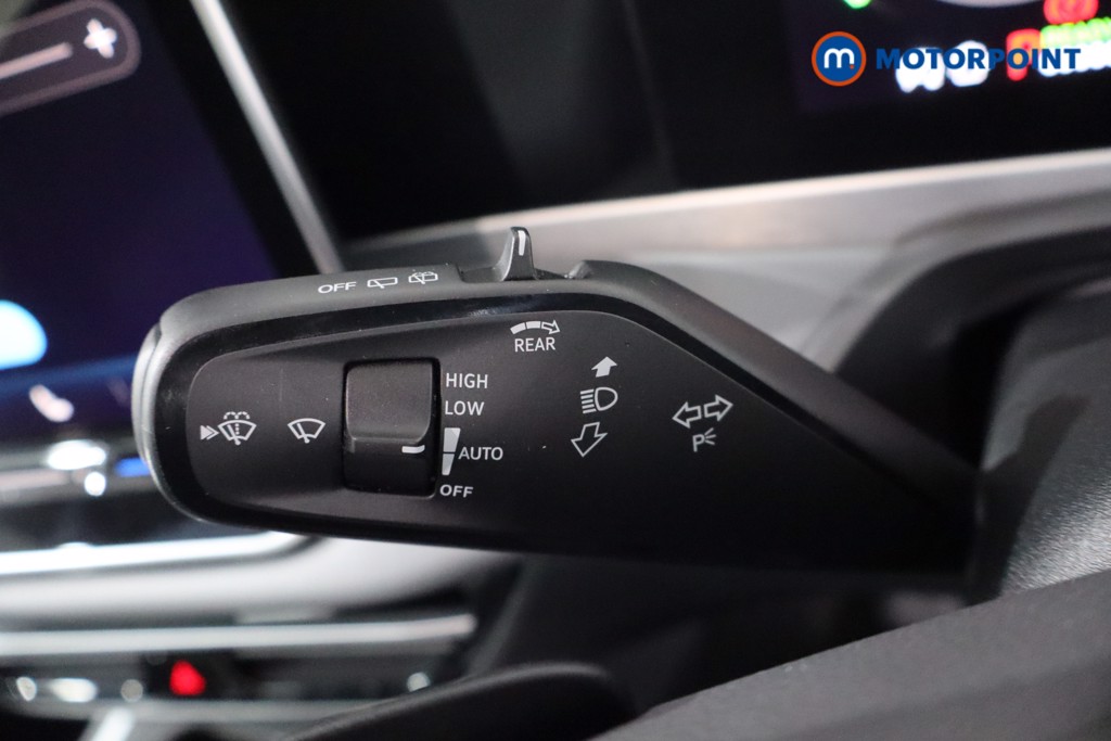 Volkswagen Passat Life Automatic Petrol Plug-In Hybrid Estate - Stock Number (1579893) - 16th supplementary image