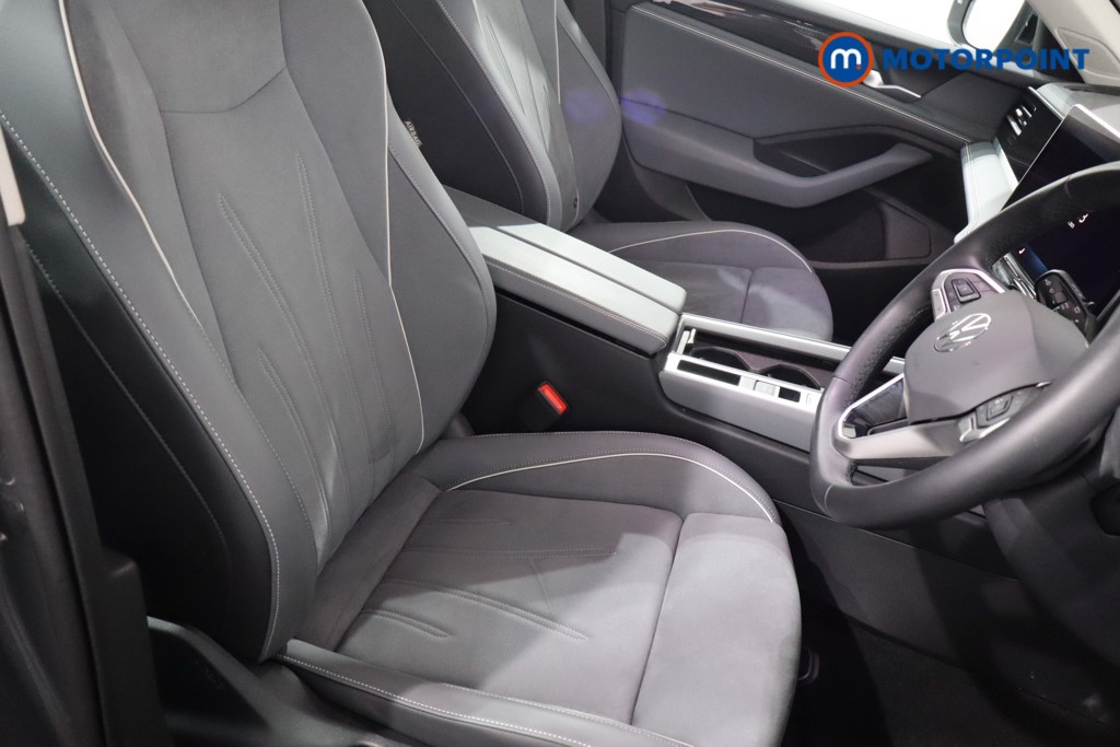 Volkswagen Passat Life Automatic Petrol Plug-In Hybrid Estate - Stock Number (1579893) - 24th supplementary image
