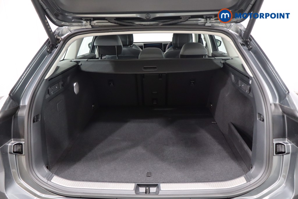 Volkswagen Passat Life Automatic Petrol Plug-In Hybrid Estate - Stock Number (1579893) - 38th supplementary image