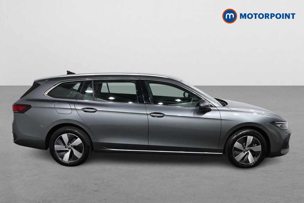 Volkswagen Passat Life Automatic Petrol Plug-In Hybrid Estate - Stock Number (1579893) - Drivers side