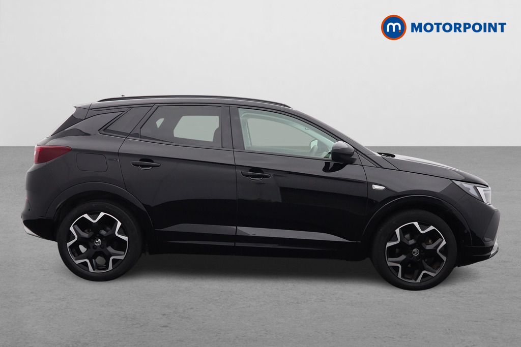 Vauxhall Grandland Ultimate Automatic Diesel SUV - Stock Number (1580052) - Drivers side