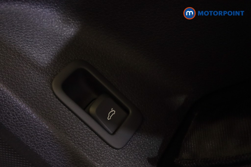 Audi Q2 Sport Manual Petrol SUV - Stock Number (1580218) - 4th supplementary image