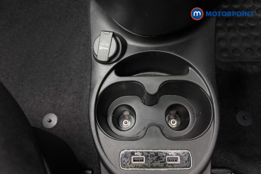 Fiat 500 TOP Manual Petrol-Electric Hybrid Hatchback - Stock Number (1565333) - 13th supplementary image