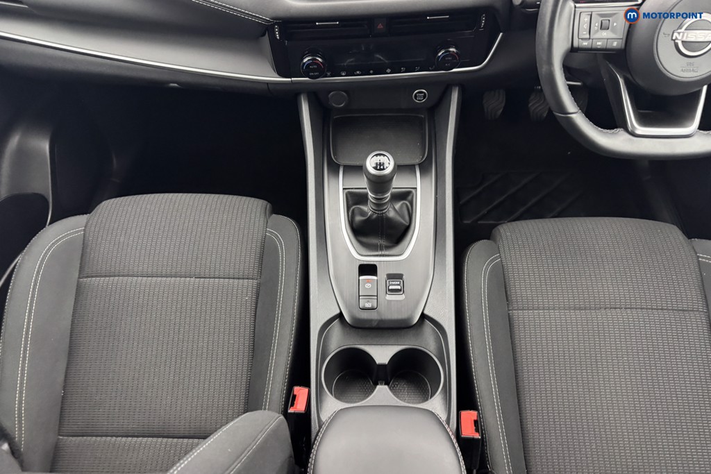 Nissan Qashqai Acenta Premium Manual Petrol SUV - Stock Number (1565777) - 5th supplementary image