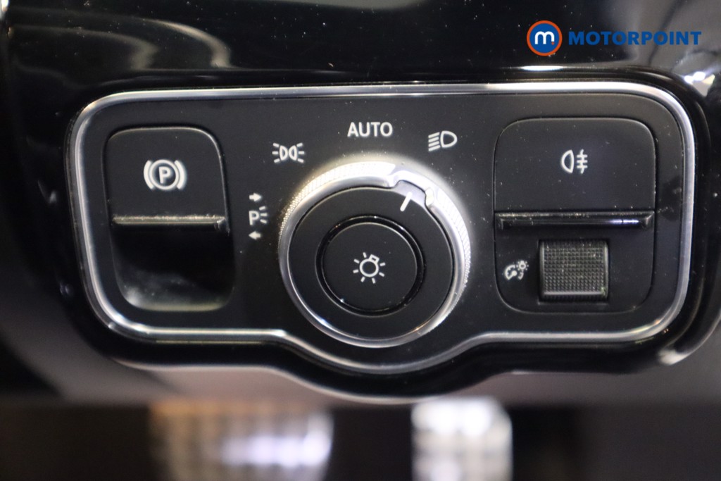 Mercedes-Benz A Class Amg Line Automatic Petrol Hatchback - Stock Number (1566076) - 11th supplementary image