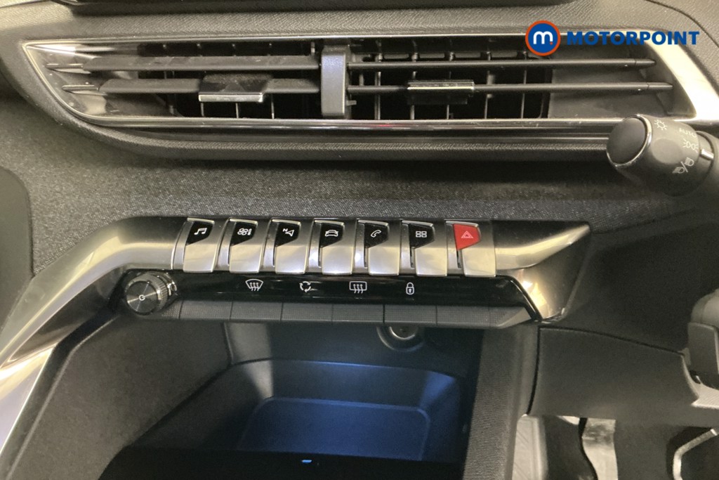 Peugeot 3008 Allure Premium Manual Diesel SUV - Stock Number (1569936) - 16th supplementary image