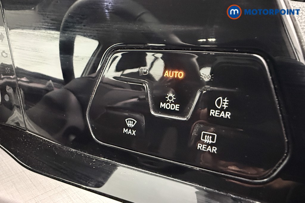 Volkswagen Golf Life Manual Petrol Hatchback - Stock Number (1570664) - 21st supplementary image