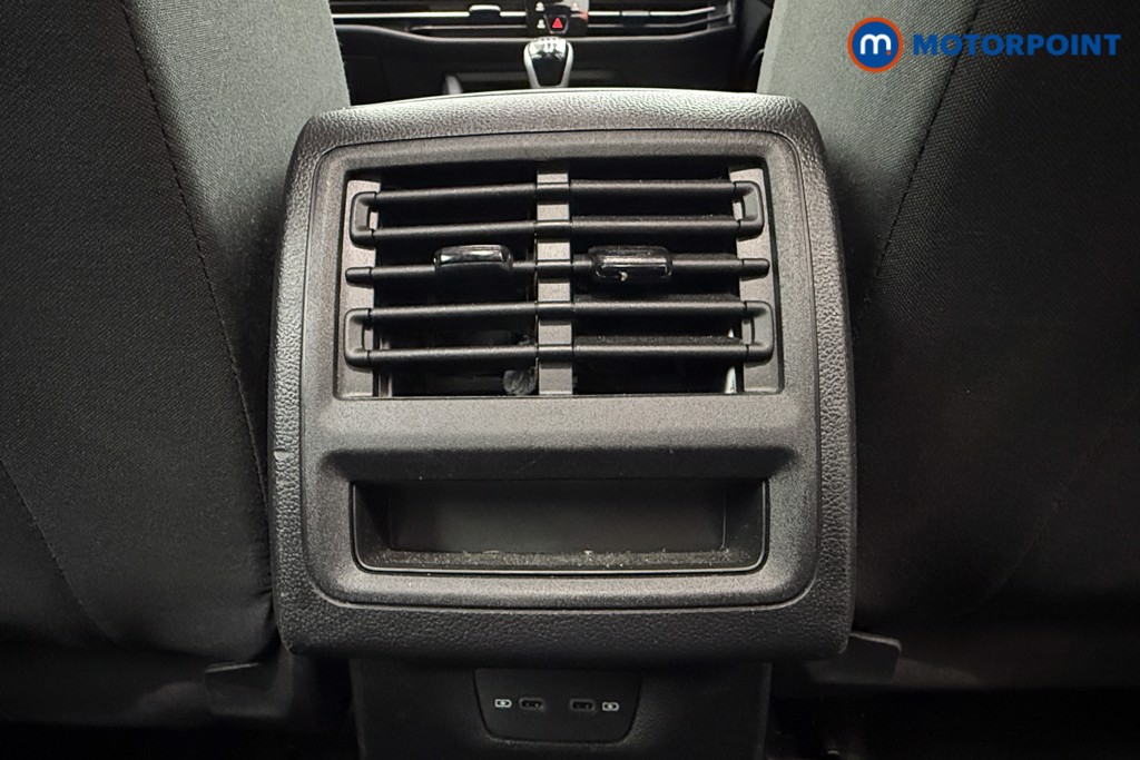 Volkswagen Golf Life Manual Petrol Hatchback - Stock Number (1570664) - 27th supplementary image
