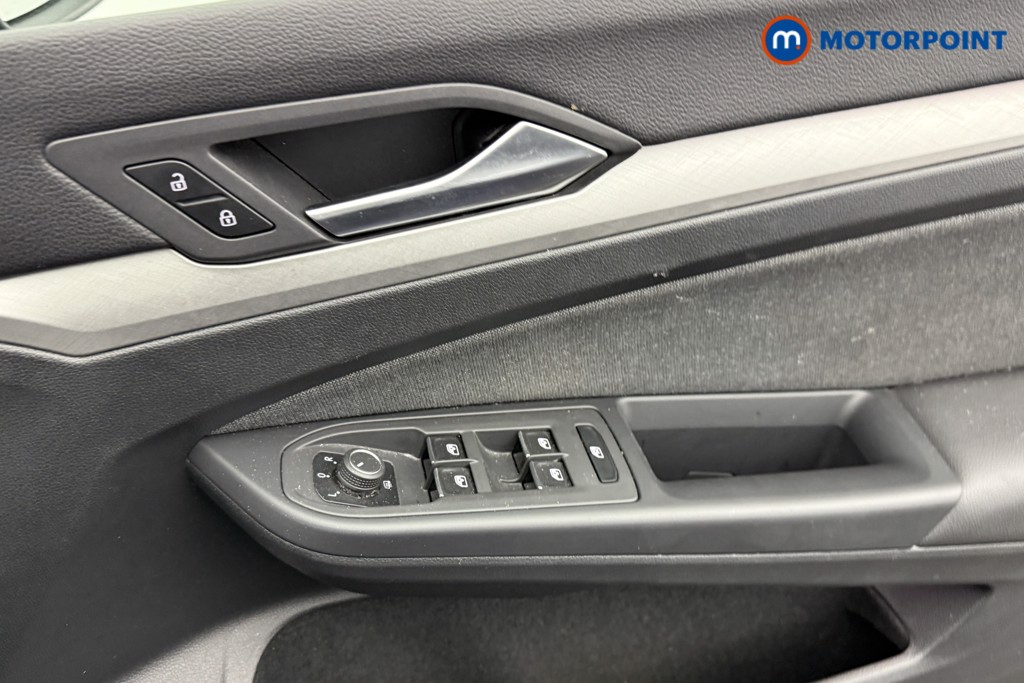 Volkswagen Golf Life Manual Petrol Hatchback - Stock Number (1570670) - 15th supplementary image