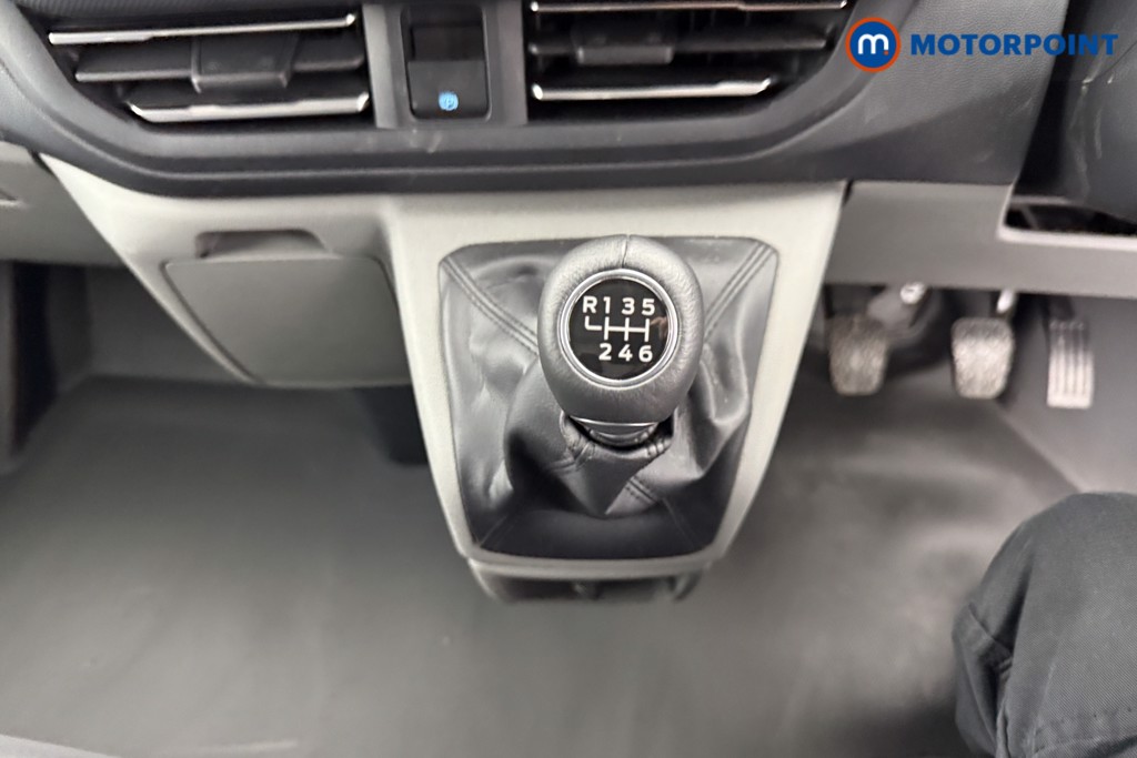 Ford Transit Custom Limited Manual Diesel Panel Van - Stock Number (1570716) - 11th supplementary image