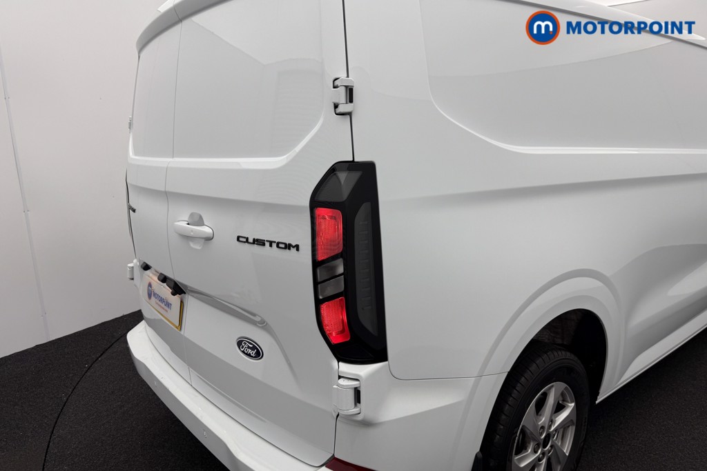 Ford Transit Custom Limited Manual Diesel Panel Van - Stock Number (1570716) - 22nd supplementary image