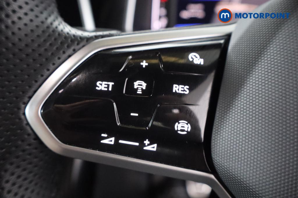 Volkswagen T-Roc R-Line Manual Petrol SUV - Stock Number (1572182) - 15th supplementary image