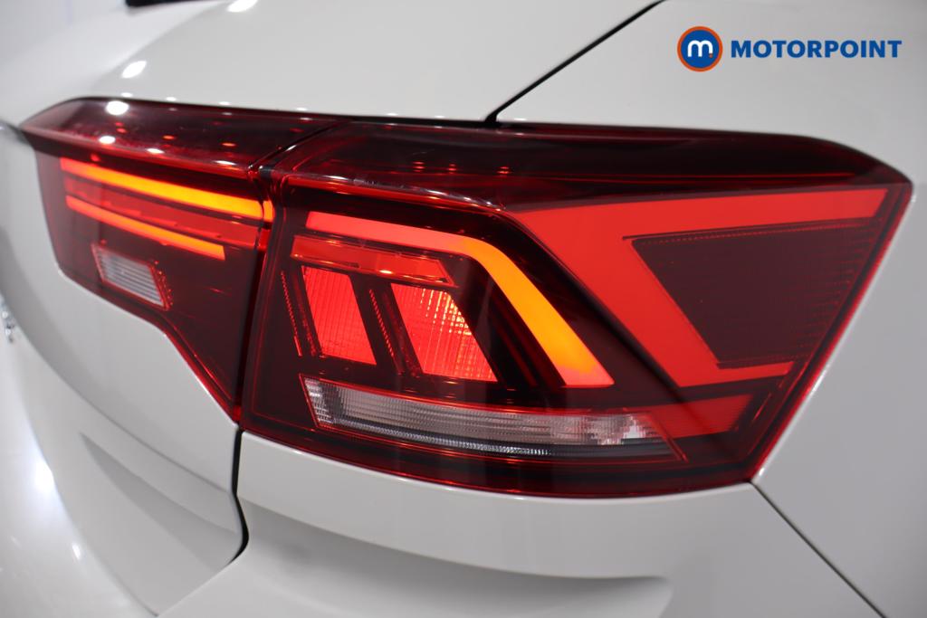 Volkswagen T-Roc R-Line Manual Petrol SUV - Stock Number (1572182) - 26th supplementary image