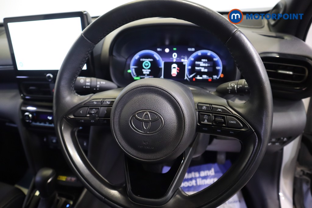 Toyota Yaris Cross Premiere Edition Automatic Petrol-Electric Hybrid Estate - Stock Number (1572397) - 3rd supplementary image