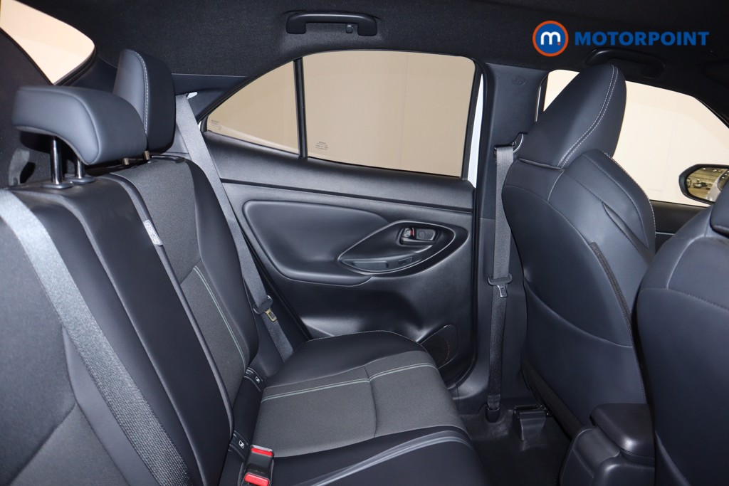 Toyota Yaris Cross Premiere Edition Automatic Petrol-Electric Hybrid Estate - Stock Number (1572397) - 14th supplementary image