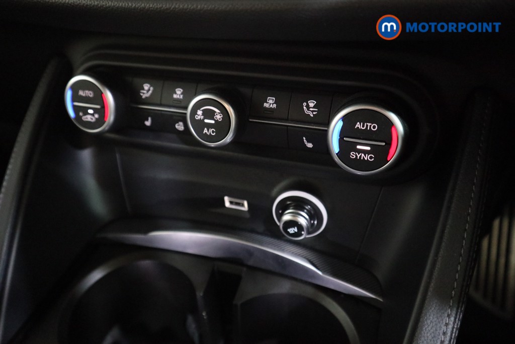 Alfa Romeo Stelvio Veloce Automatic Petrol SUV - Stock Number (1574009) - 7th supplementary image