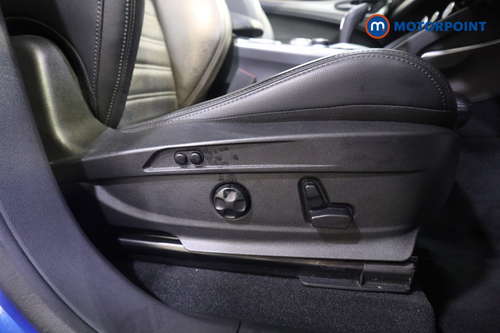 Alfa Romeo Stelvio Veloce Automatic Petrol SUV - Stock Number (1574009) - 13th supplementary image