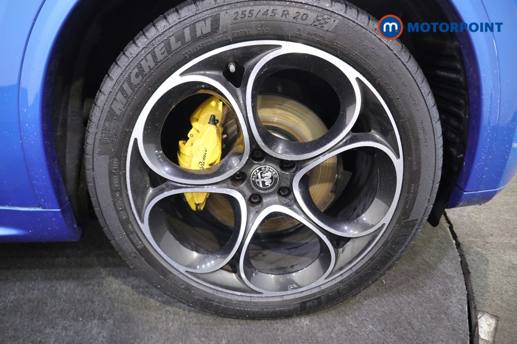 Alfa Romeo Stelvio Veloce Automatic Petrol SUV - Stock Number (1574009) - 19th supplementary image