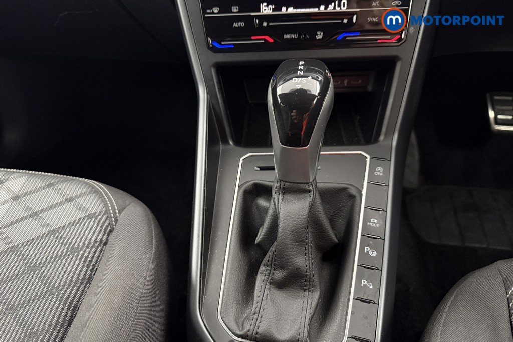 Volkswagen Taigo R-Line Automatic Petrol SUV - Stock Number (1574010) - 15th supplementary image