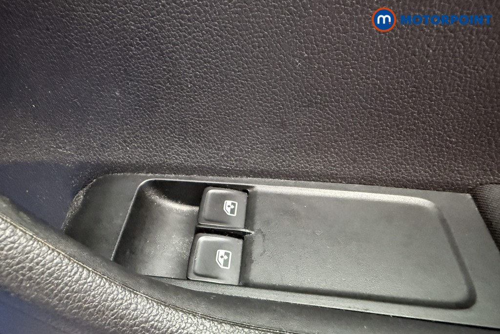 Skoda Fabia Colour Edition Manual Petrol Hatchback - Stock Number (1574055) - 18th supplementary image