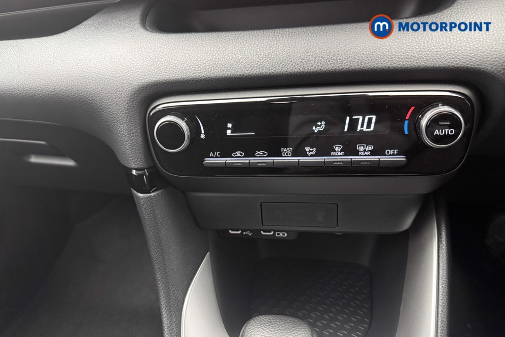 Toyota Yaris Icon Automatic Petrol-Electric Hybrid Hatchback - Stock Number (1574474) - 7th supplementary image