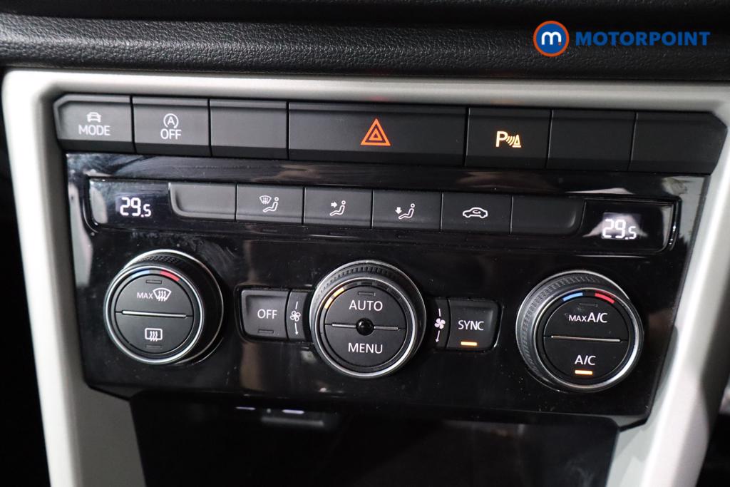 Volkswagen T-Roc Design Manual Petrol Convertible - Stock Number (1575509) - 11th supplementary image