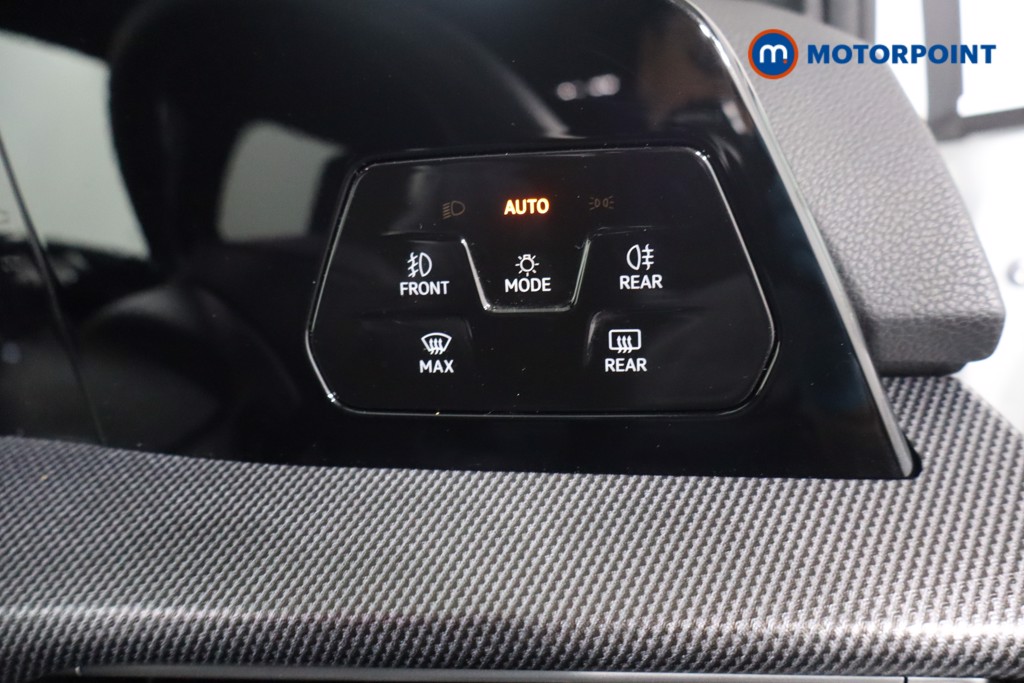 Volkswagen Golf GTE Automatic Petrol Plug-In Hybrid Hatchback - Stock Number (1575554) - 20th supplementary image