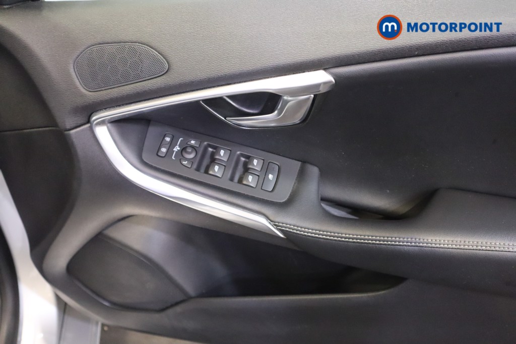 Volvo V40 R Design Nav Plus Automatic Petrol Hatchback - Stock Number (1575714) - 5th supplementary image