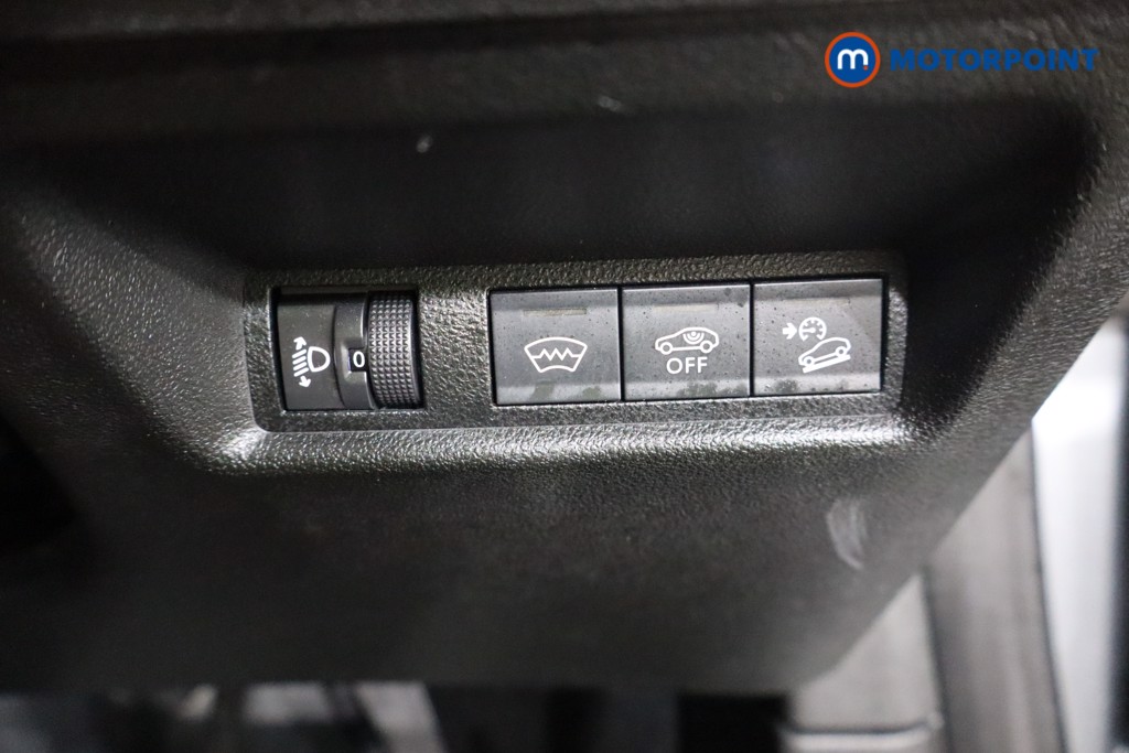 Jeep Avenger Summit Automatic Electric SUV - Stock Number (1575759) - 19th supplementary image