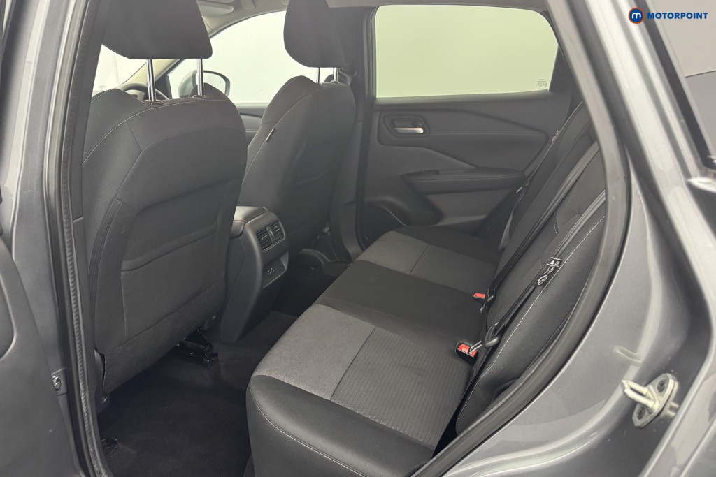 Nissan Qashqai N-Connecta Automatic Petrol SUV - Stock Number (1576095) - 9th supplementary image