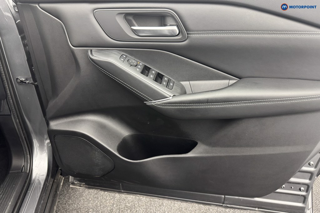 Nissan Qashqai N-Connecta Automatic Petrol SUV - Stock Number (1576095) - 15th supplementary image
