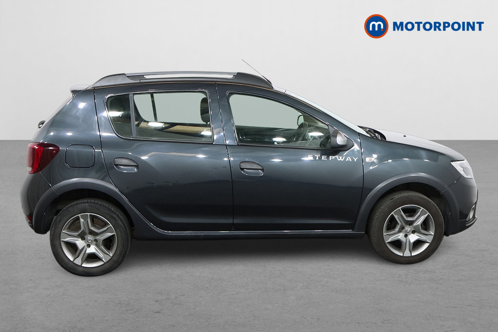 Dacia Sandero Stepway Comfort Manual Petrol Hatchback - Stock Number (1576100) - Drivers side