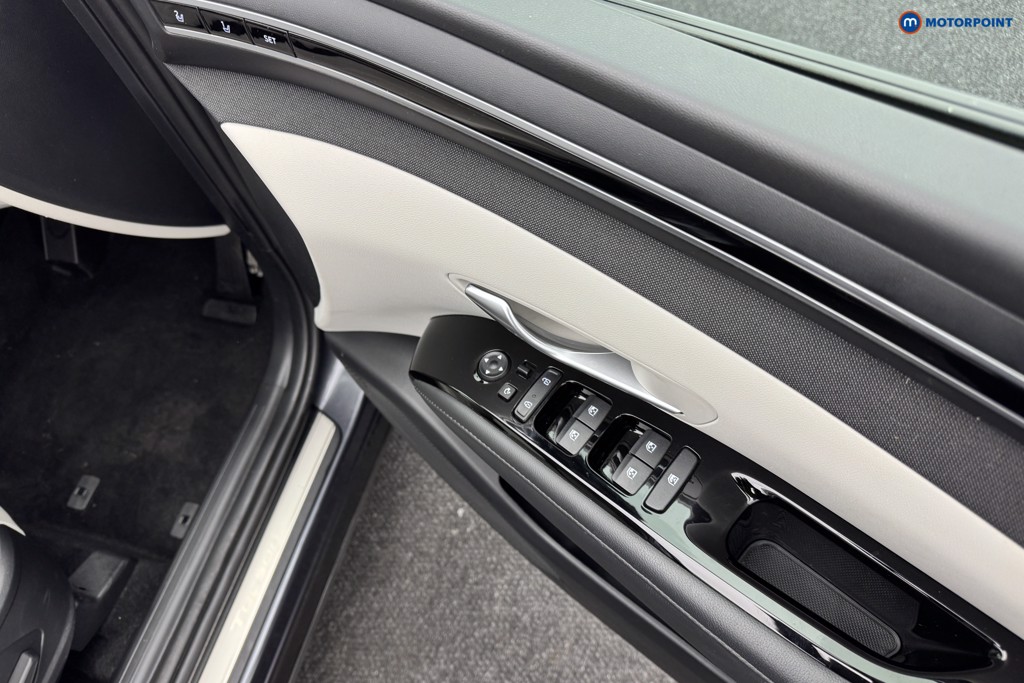 Hyundai Tucson Ultimate Automatic Petrol-Electric Hybrid SUV - Stock Number (1576387) - 19th supplementary image