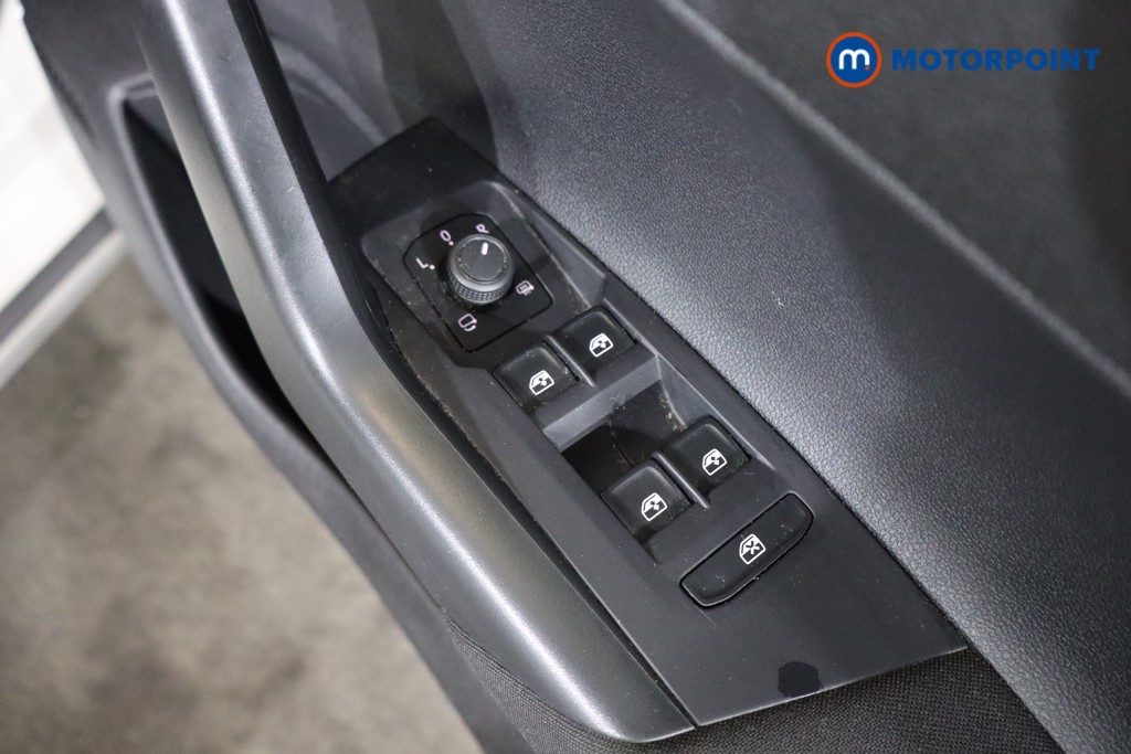 Volkswagen Taigo Life Manual Petrol SUV - Stock Number (1577083) - 17th supplementary image