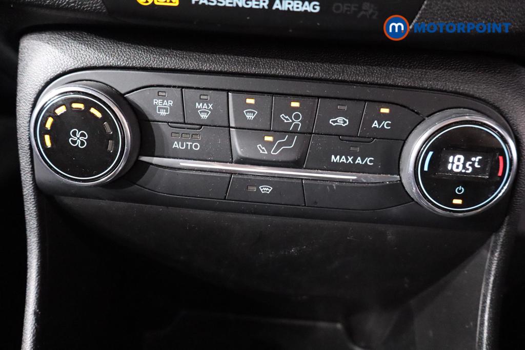 Ford Fiesta Titanium Manual Petrol Hatchback - Stock Number (1577103) - 10th supplementary image