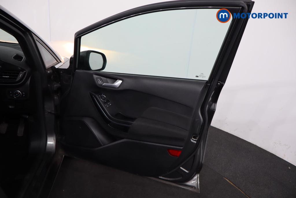 Ford Fiesta Titanium Manual Petrol Hatchback - Stock Number (1577103) - 17th supplementary image