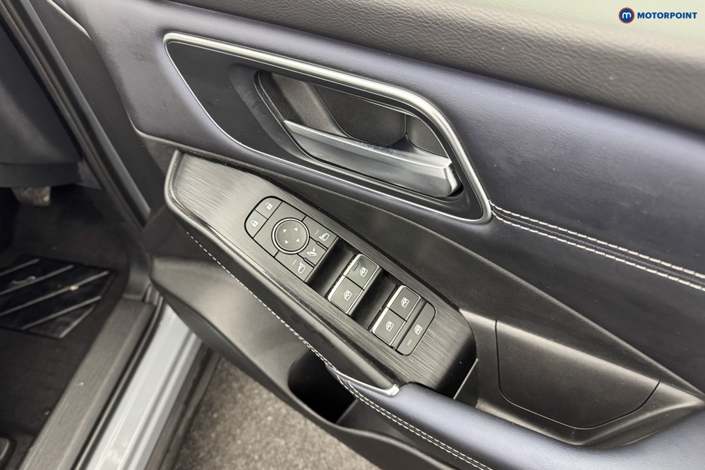 Nissan Qashqai Tekna Automatic Petrol-Electric Hybrid SUV - Stock Number (1577119) - 17th supplementary image