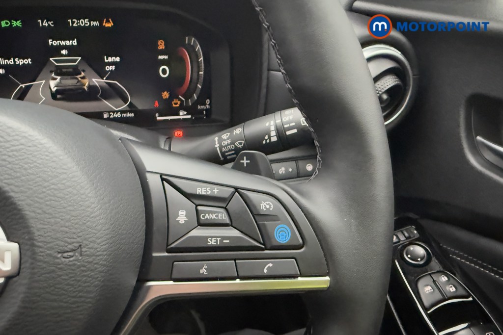 Nissan Juke Tekna Automatic Petrol SUV - Stock Number (1577145) - 8th supplementary image