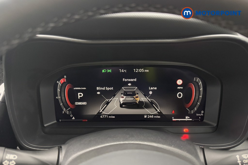 Nissan Juke Tekna Automatic Petrol SUV - Stock Number (1577145) - 9th supplementary image