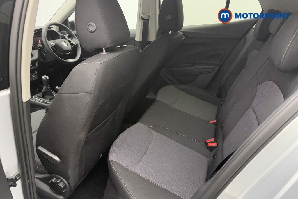 Skoda Fabia Colour Edition Manual Petrol Hatchback - Stock Number (1577239) - 4th supplementary image
